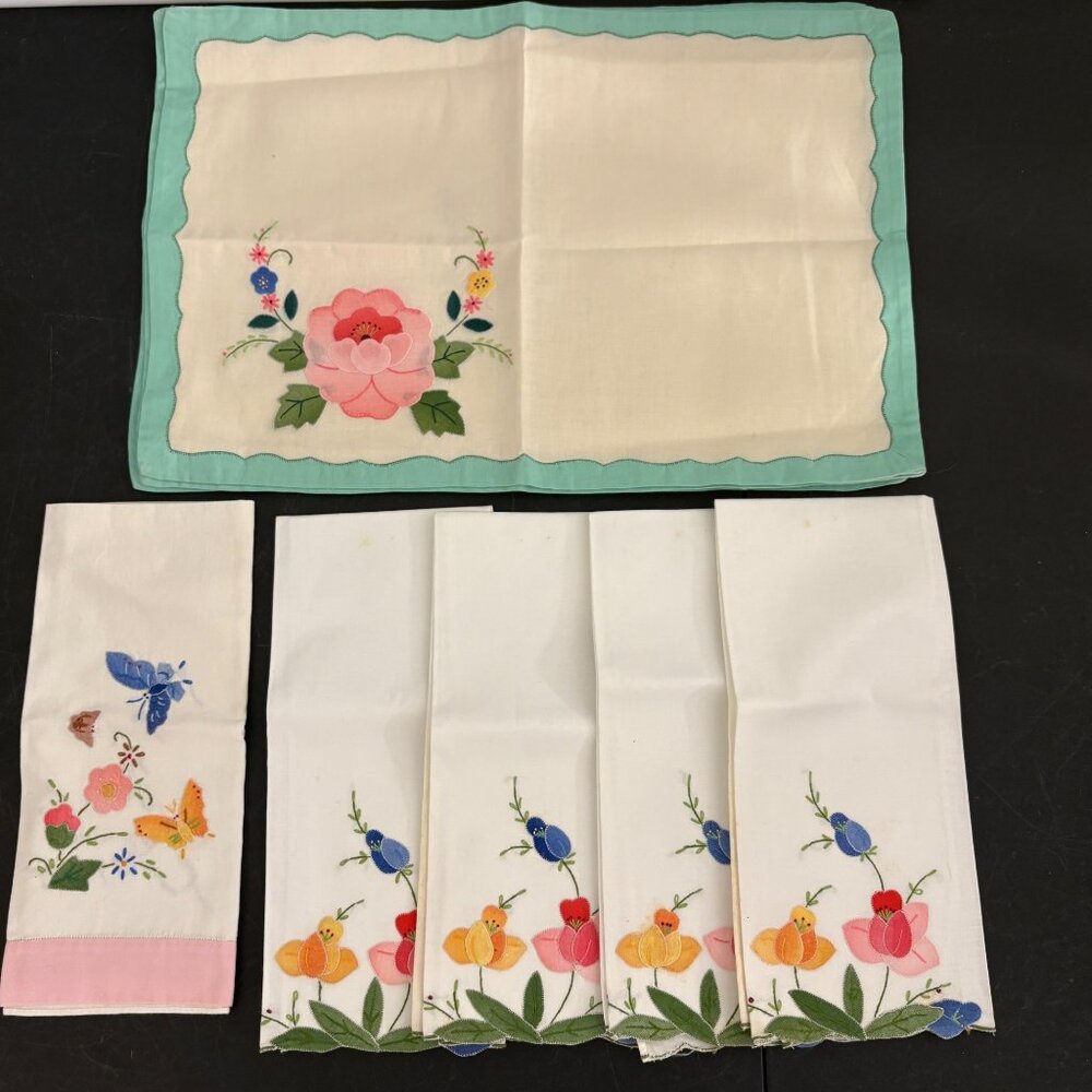 Vintage Madeira Applique Placemats Napkins  Floral Butterfly Lot of 9